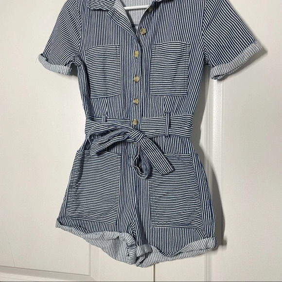 Urban Outfitters Cotton Button Down Self Tie Romper size XS - Picture 9 of 12